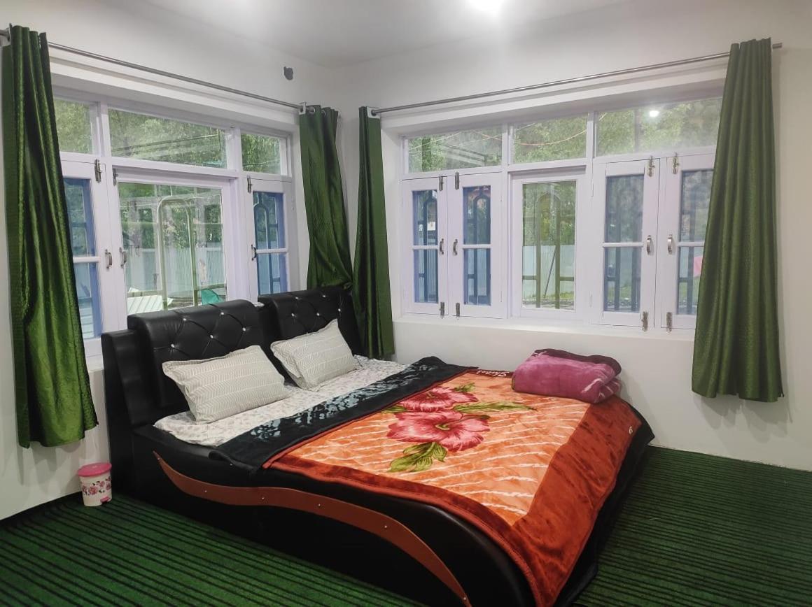 New Delight Hotel Kanzalwan المظهر الخارجي الصورة